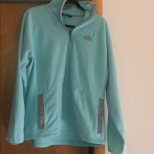 Women’s North Face Pullover